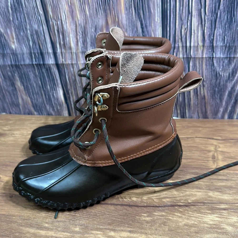 American Living Size 6 B Duck Boots